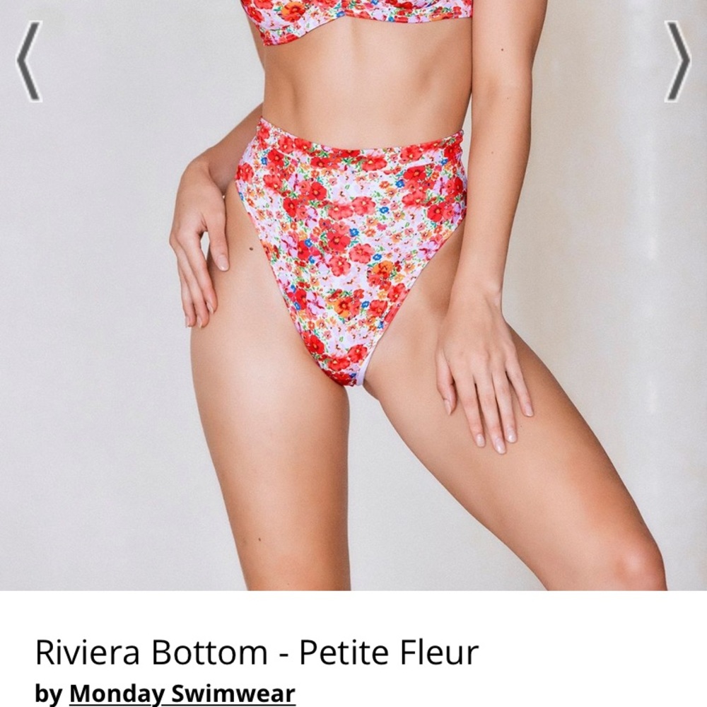 Monday swimwear Riviera bottom in petit fleur, size small. NWOT sold out
